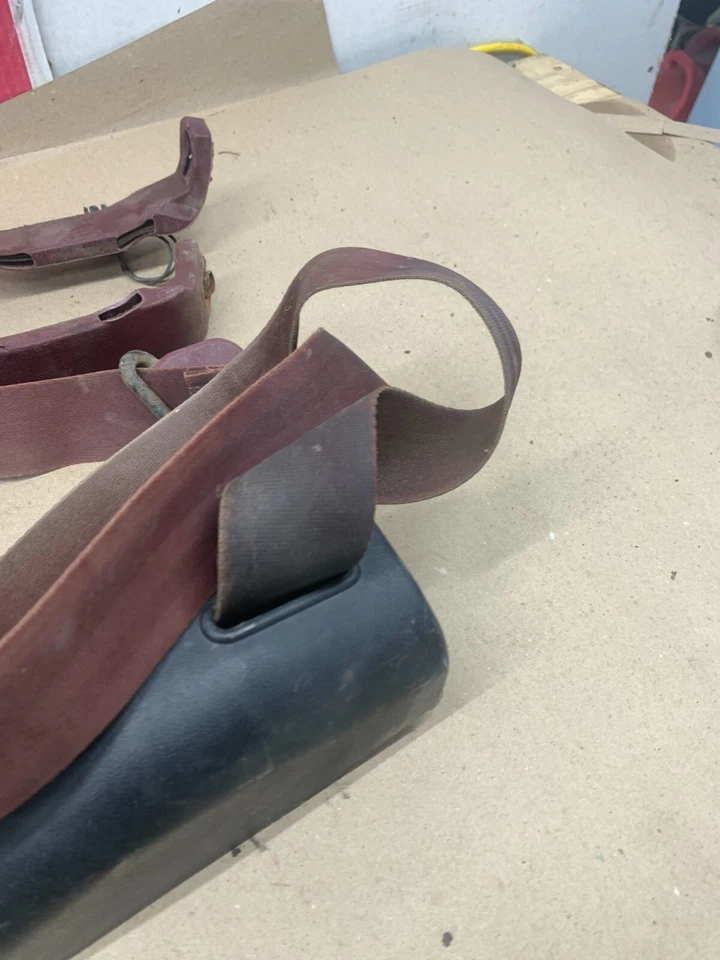 Chevrolet Truck C10 K10 1981 1987 K5 K20 cinturón rojo cinturones de seguridad cinturones de seguridad OEM Foto 4 de 4