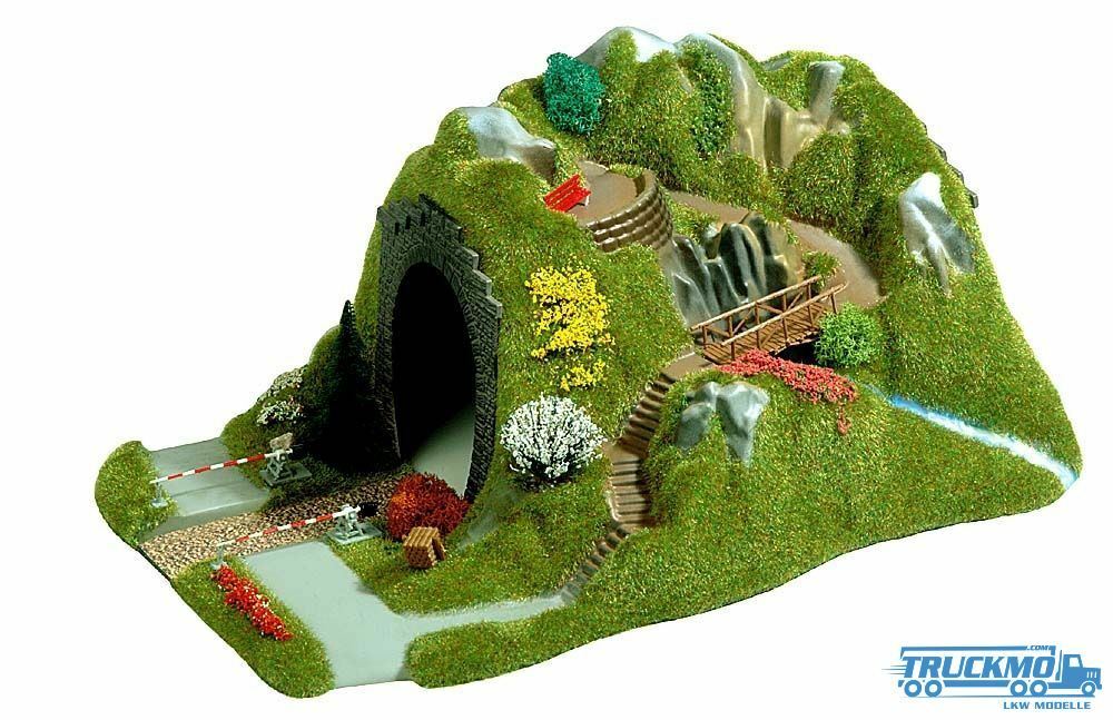 Busch Tunnel mit Bahn&uuml;bergang H0 1:87 3018