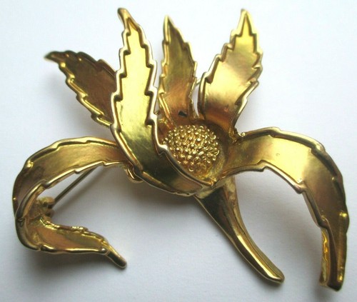 Broche Vintage Fleur Chardon Gravé Couleur Or - État Impeccable - Bijou Ancien Sans Marque