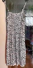 GAP Damen Midi-Trägerkleid Blumenmuster schw...