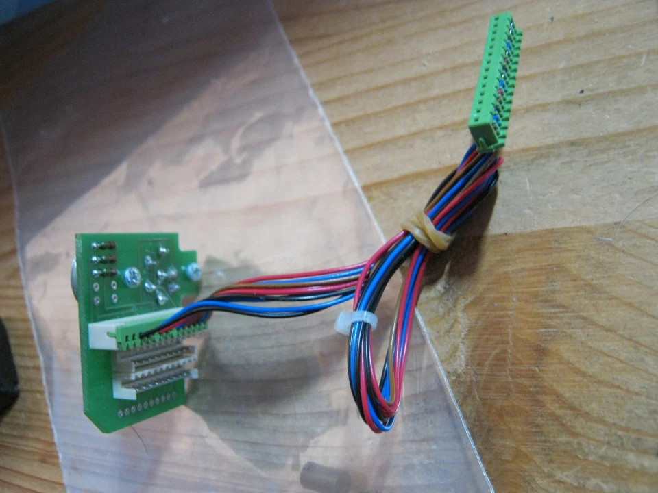 Graupner Schnittstellenverteiler MC 24 - Bild 3 von 3