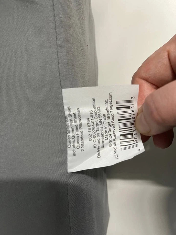 Juego de sábanas de microfibra Room Essentials: planas, ajustables, 2 fundas de almohada, gris talla Queen Foto 4 de 4