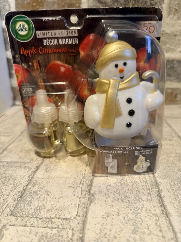 Air Wick Limited Edition Apple Cinnamon Medley Snowman Decor Warmer & 2 Refills