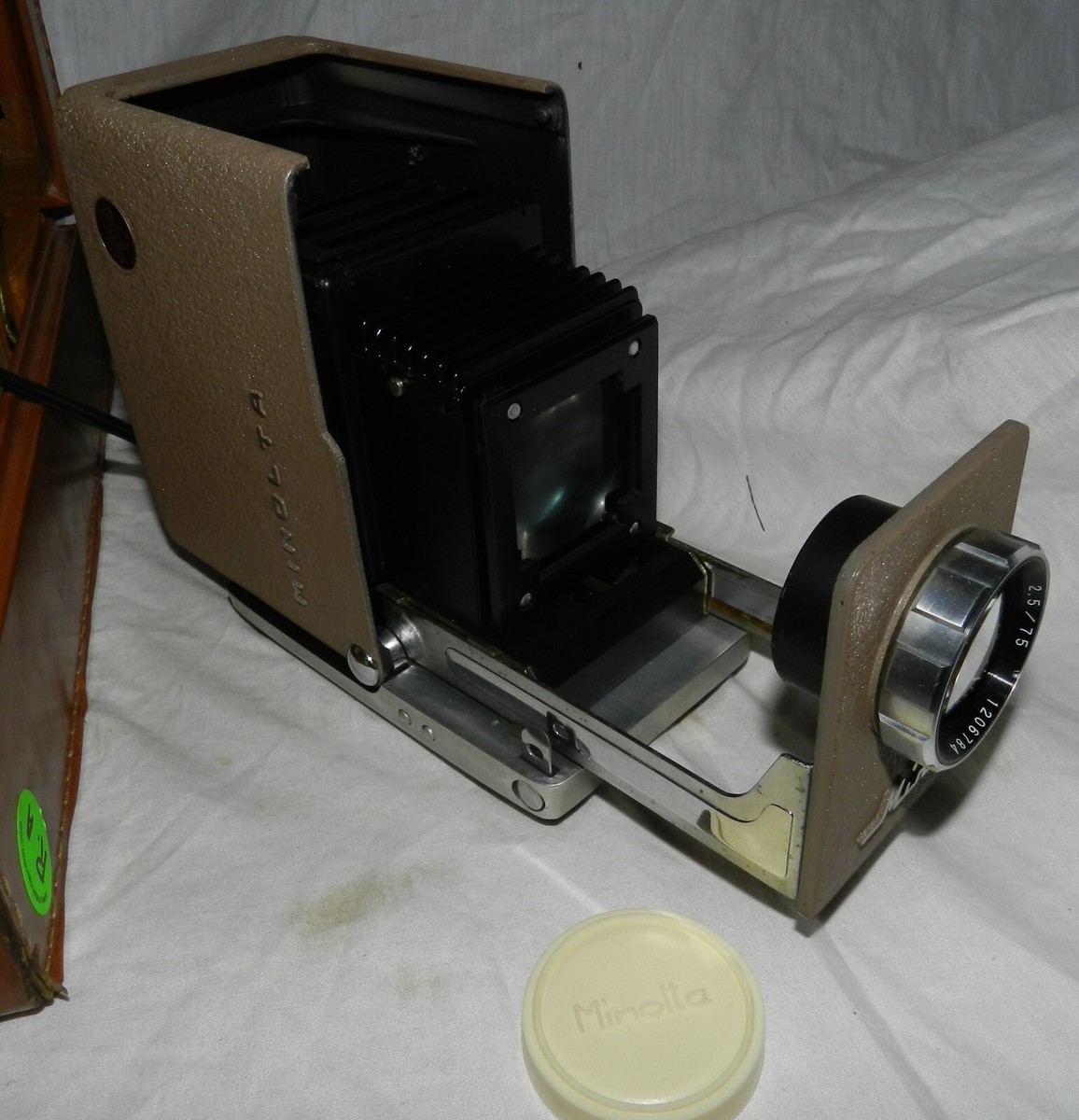 Vintage Minolta Mini Slide Projector + Leather Carry Case with