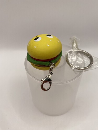 Kidrobot Yummy World Bunford Burger Vinyl Keychain - Hamburger - Picture 4 of 5
