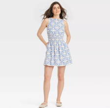 NWT Universal Thread Med Sleeveless Dress Mini Sundress Spring Summer Pockets