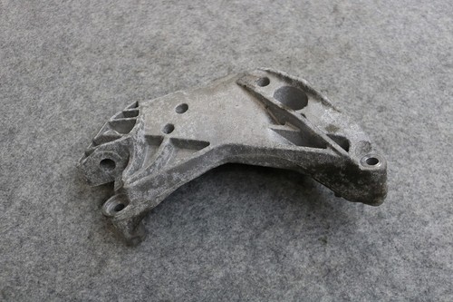 Org Audi VW Seat Skoda Motorstütze 06J199207P Motorhalterung Halter Motorlager