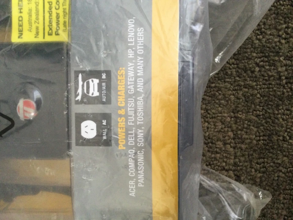 Targus Universal Laptop Adaptor charger multi plug - Image 3 of 3