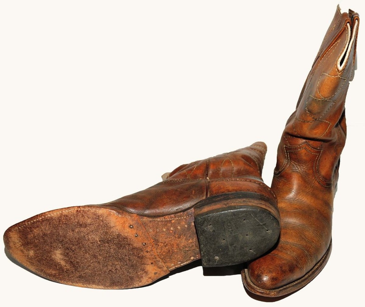 1963 John Wayne Personally Owned Leather Cowboy Boots w  display picture 2