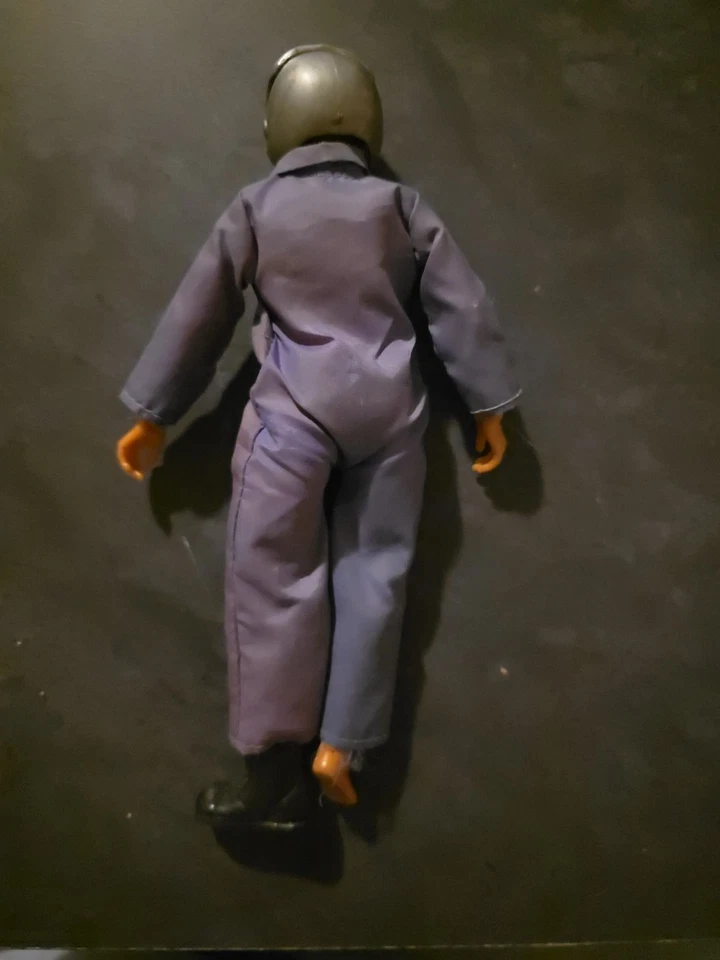 Mego Astronaut Planet of the Apes ~Vintage 1974 Original Action Figure ~Complete - Image 2 of 3