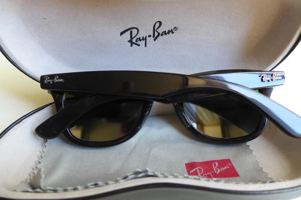 Ray-Ban Wayfarer Ease RB4340 50-22 150mm Occhiali da Sole Squadrati Montatura..., foto 3 di 5