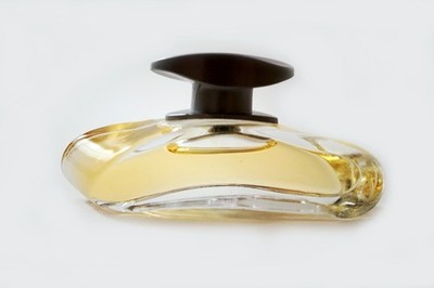 Natori     Avon  Edp  4 ml Parfum Miniatur   für Sammler