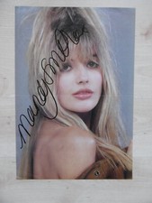 Mandy Smith autograph signed A4 magazine image folded