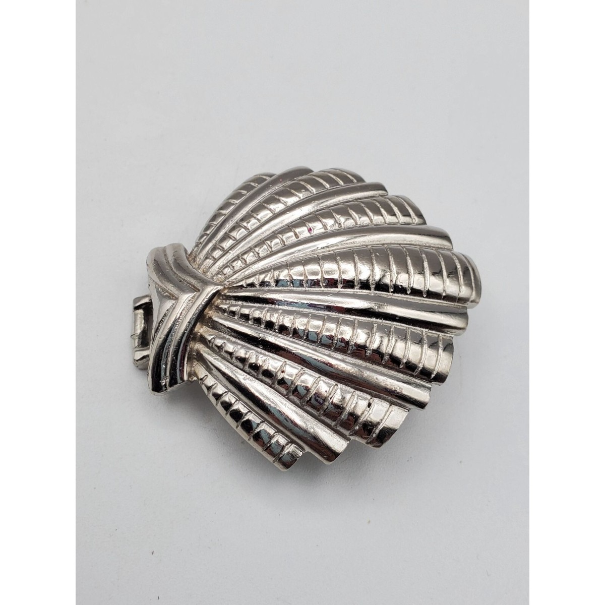 Mimi D Vtg Silver Shell Buckle Gray Belt. MIMI DIN 1988 silver tone shell shape belt buckle womens  main image 3