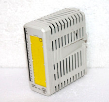 ABB 3BSE028602R1 16 Channel 24 V Digital Output Module DO880