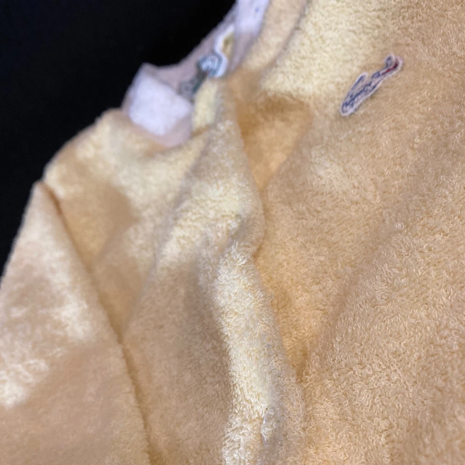 De colección Años 80 Izod Lacoste Bebé Dormitorio Recién Nacido a 11 lb Amarillo Infantil 1 pieza Terry PJ Foto 3 de 4