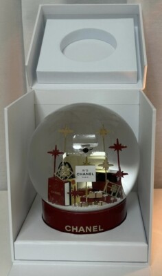 CHANEL スノーボール 2022 CHANEL SNOW PERFUME GLOBE BALL VIP CHRISTMAS GIFT LIMITED