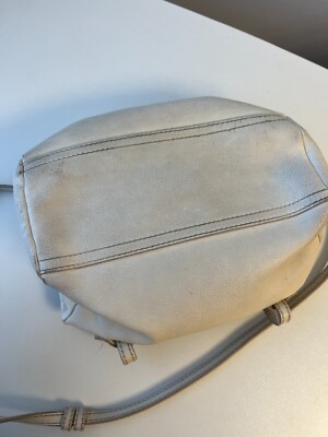 GIVENCHY パンドラ ショルダーバッグ ベージュ GIVENCHY Pandora Cream Beige Textured Leather Shoulder Bag | eBay