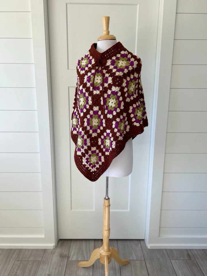 Poncho Vintage Crochet Cuadrado Abuela Años 70/80 Hecho a Mano Acrílico Tejido  Foto 2 de 4