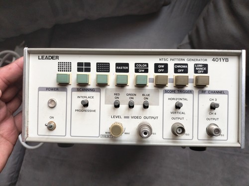 Used Leader 401YB NTSC Signal Generator w/cable