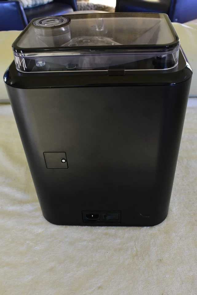 Máquina de café espresso súper automática Saeco Intelia One Touch HD8753/92 hecha en Italia Foto 3 de 4