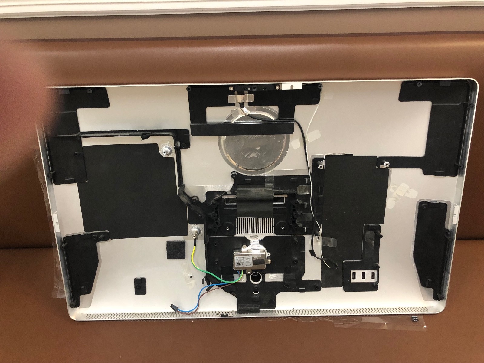 GENUINE APPLE CINEMA DISPLAY A1316 27