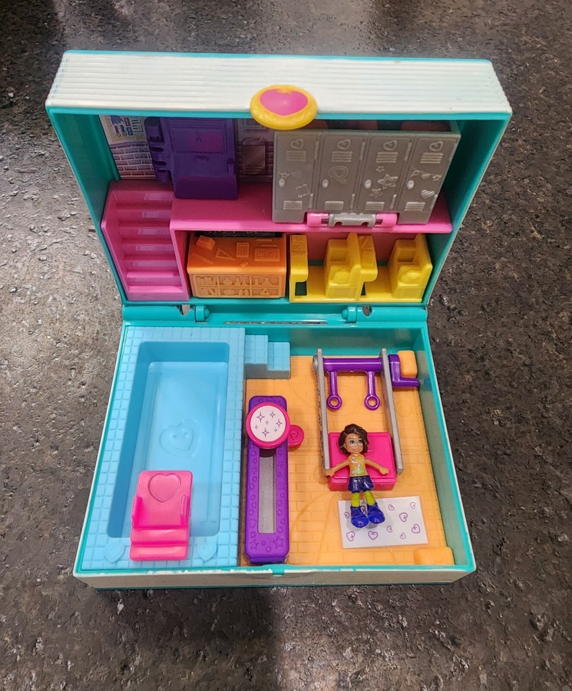 Polly Pocket 2018 Mini Middle School Book Gym Playset With Figure Mattel