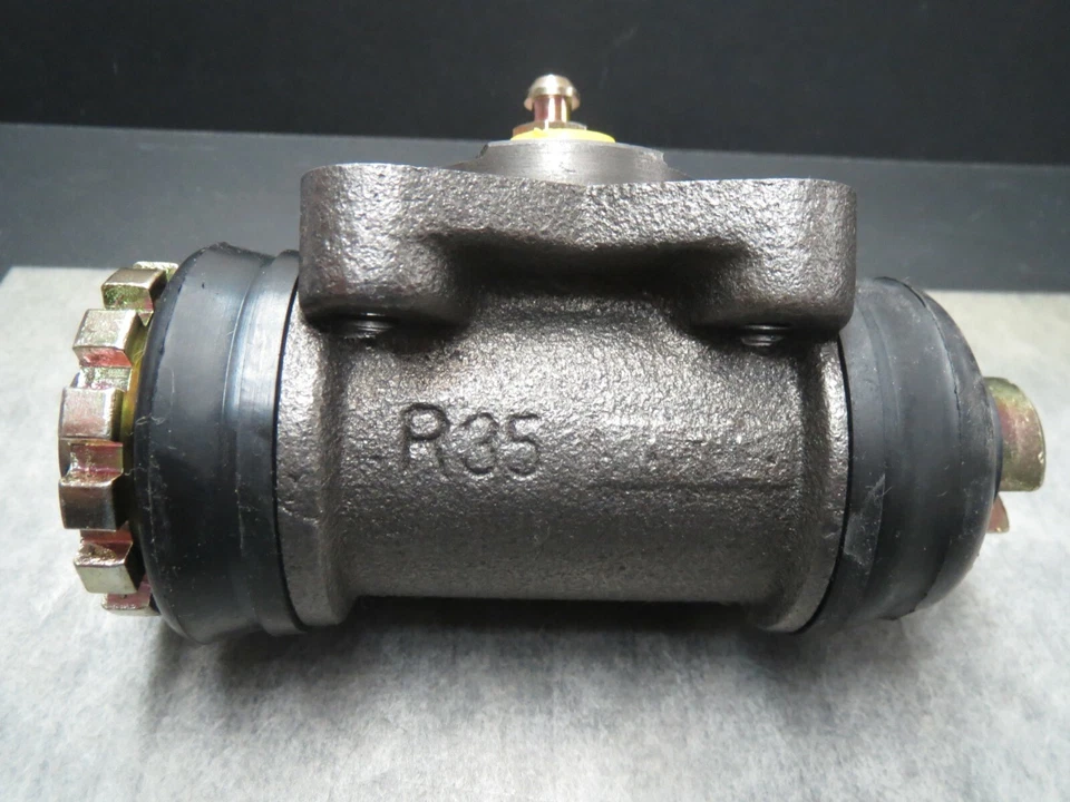 Cilindro de rueda superior trasero izquierdo para Toyota Landcruiser 1972-1980 - ¡Envío rápido! Foto 3 de 4