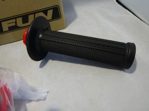 X FUN BLACK lock on grips with throttle fittings Xgripb - Picture 2 of 3