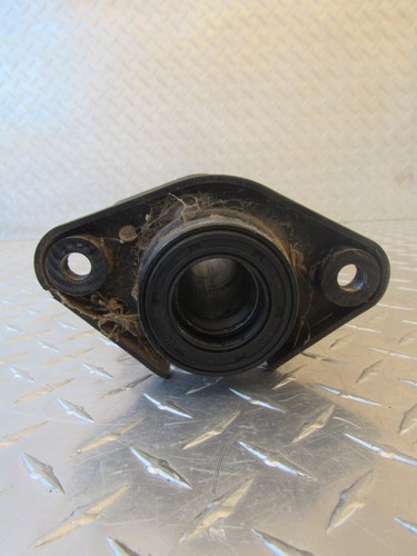 2003 03 POLARIS SCRAMBLER 50 REAR AXLE HOUSING CARRIER - Picture 8 of 13