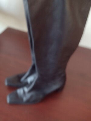 Stuart Weitzman black knee high boots size 10 AA mid height zip up square toe
