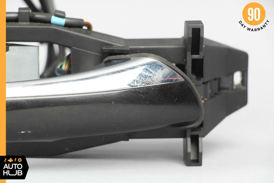 06-11 Manija de puerta exterior trasera derecha Mercedes W219 CLS63 CLS550 sin llave OEM Foto 4 de 4