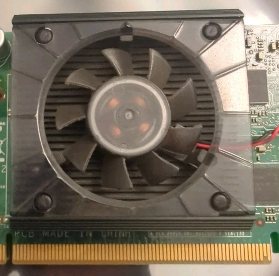 Used - Dell Asus ATI WX085/AD-RV610LE Radeon HD2400 Pro 128MB VGA DVI Video Card - Image 3 of 4