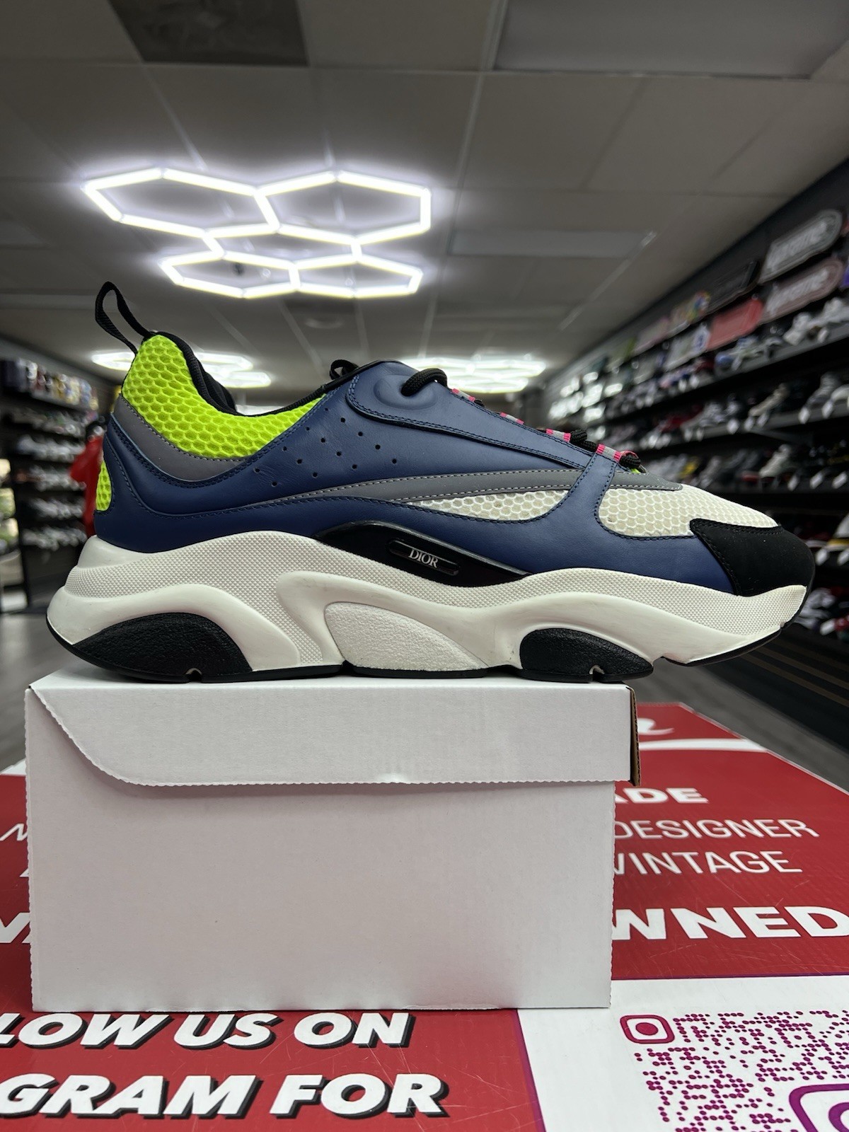 Dior B22 Blue, Green & White Size 47/14M 3SN231YKB_H561