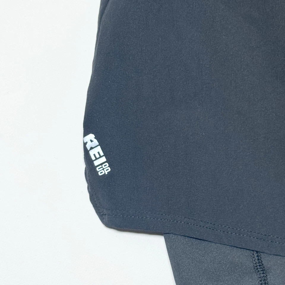 Pantalones cortos de bicicleta dobles 2 en 1 REI Co-op Junction para mujer talla mediana negros Foto 3 de 4