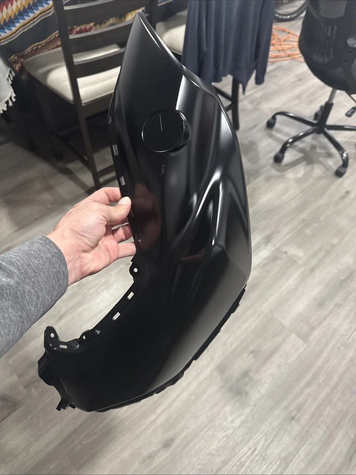 2022 Yamaha Mt07 Genuine Yamaha Fairings (black) - Image 3 of 4