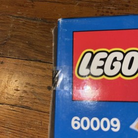 LEGO 60009 City Helicopter Arrest New Sealed in unopened original box Excellent!