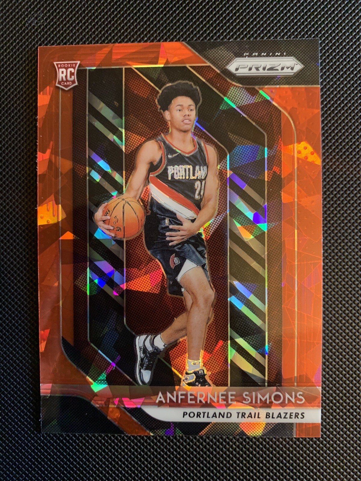 2018-19 Panini Prizm Red Ice Prizm Anfernee Simons #61 Rookie RC