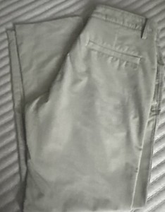 Men's Under Armour Tech Moisture-Wicking Golf Pants Size 32/32 Khaki Base