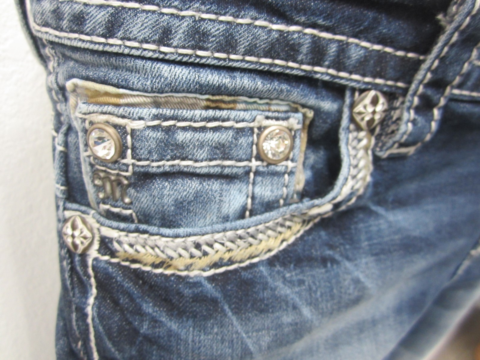 NWT  MISS ME EMBELLISHED Standard Cropped Jeans ME8518C3 sz 26 X 23 image 7