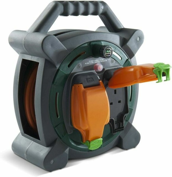 Outdoor Extension Lead 20m IP Rated Cable Case Reel Waterproof Cutout 2