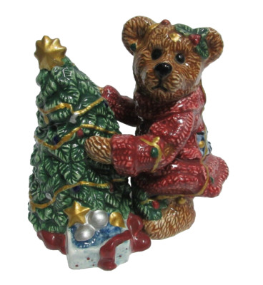 VTG Boyds Bearware Pottery Elliot & Christmas Tree Salt & Pepper Shakers #390023