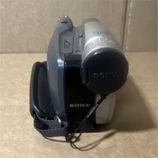 Sony Handycam 20x Optical Zoom MiniDV Camcorder LCD Screen w/ Bag Charger Tapes