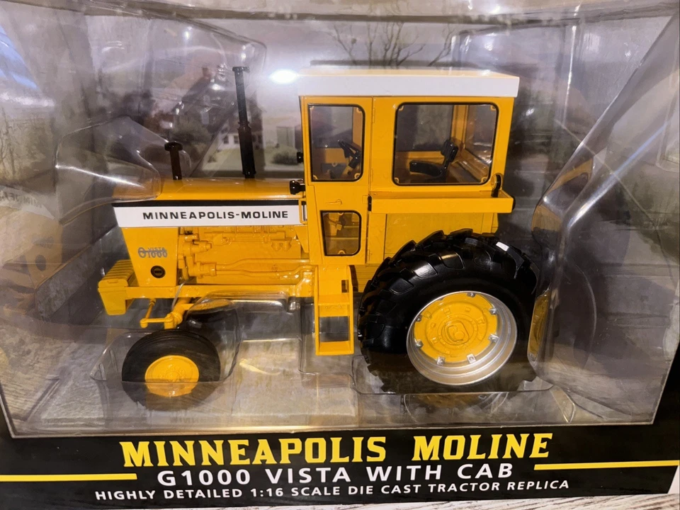 Minneapolis Moline G1000 Vista 2WD Tractor with Cab 1/16 Scale Spec-cast - Image 2 of 4