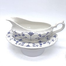 Myott FINLANDIA Gravy Boat & Under Plate Staffordshire England 1982 Blue White