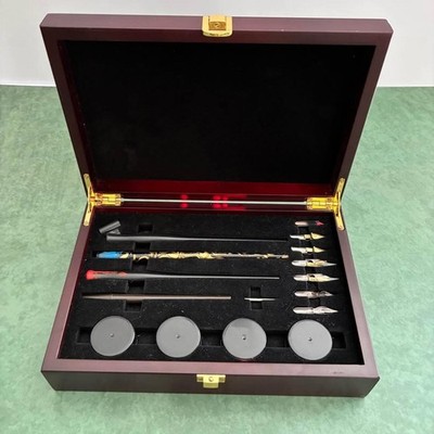 Speedball Deluxe Collector s Calligraphy Set Wood Box Hunt Globe 513 EF Nibs