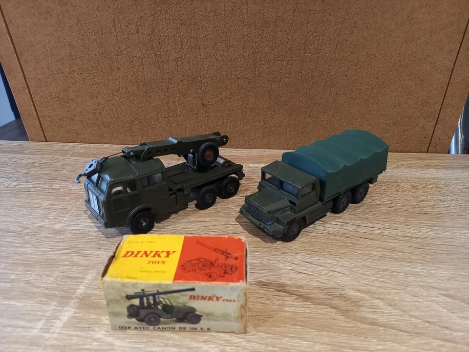 Lot militaire BERLIET "Gazelle" + BERLIET dépanneuse + boite   DINKY TOYS  1:43 - Photo 3/3