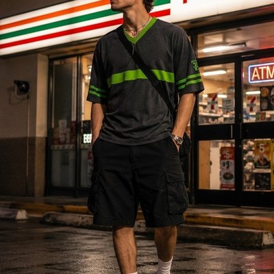 7-Eleven Apparel Jersey Style Graphic Tee Gray Green V-Neck Size M Streetwear