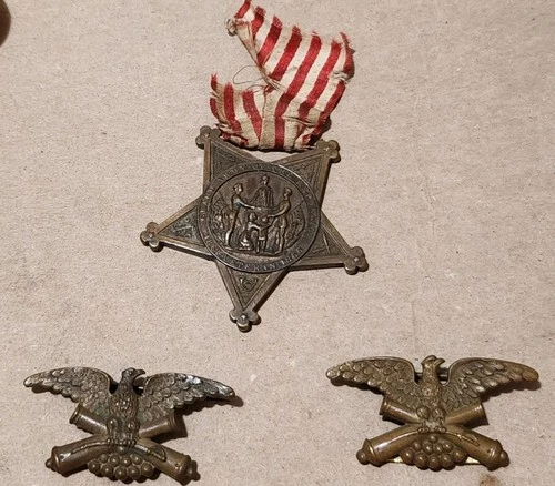 SCARCE, ORIGINAL CIVIL WAR GAR VETERANS BADGE