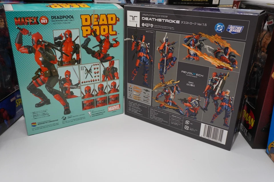 Revoltech Deathstroke Ver.1.5 & MAFEX Deadpool Gurihiru Ver. Action Figure Set - Image 2 of 4